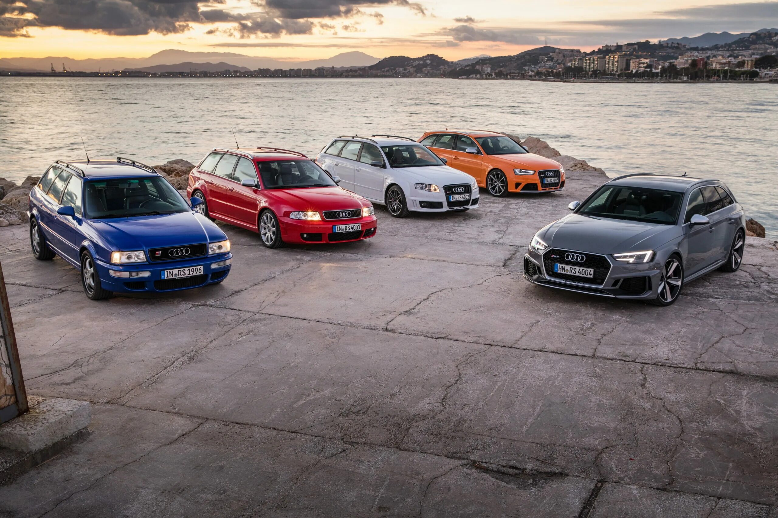 6 4 car. Audi rs2 rs4. Ауди рс2. Audi rs2 b4. Audi rs3 1995.