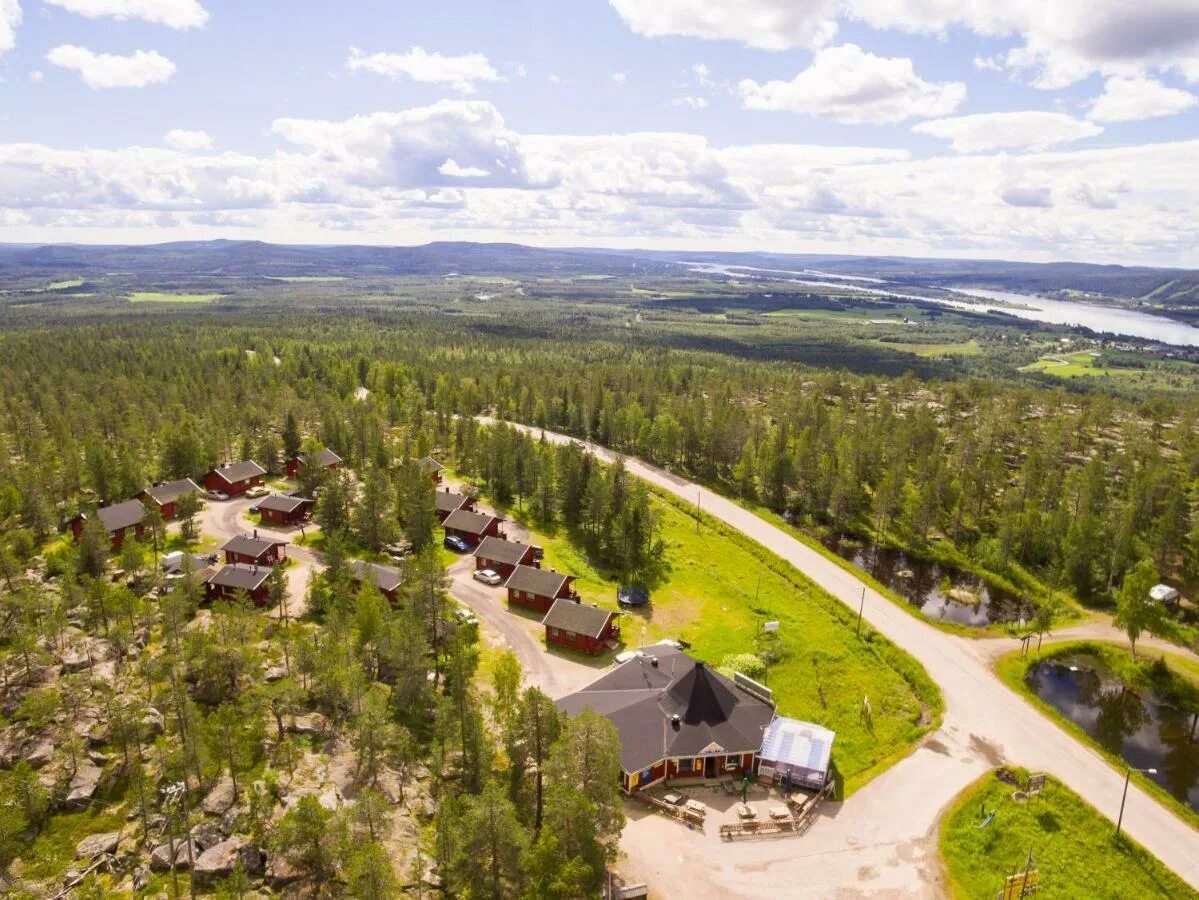 Скай вилладж. Аавасакса Финляндия. Гора Аавасакса в Финляндии. Юлиторнио Финляндия. Мууриккала Финляндия.