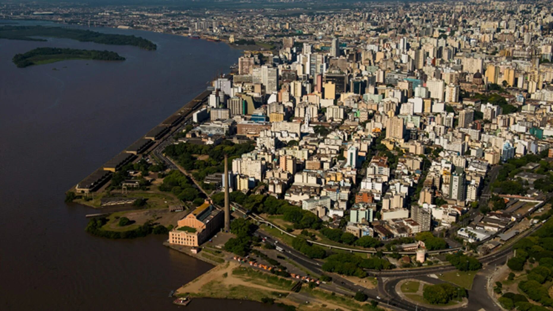 Города порты бразилии. Порто Алегре Бразилия. Порту-Алегри города Бразилии. Город порту Алегри. Город в Бразилии Porto Alegre.