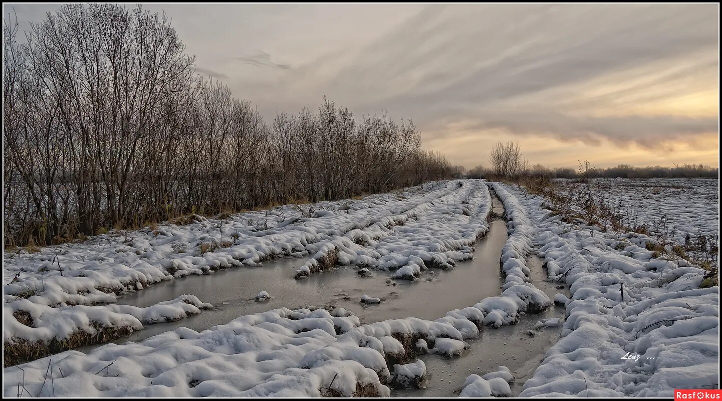 одинокий путник в горах. самолет на дороге. трудный путь фильм 2019. одиночество дорога. трудный путь фильм 2019.