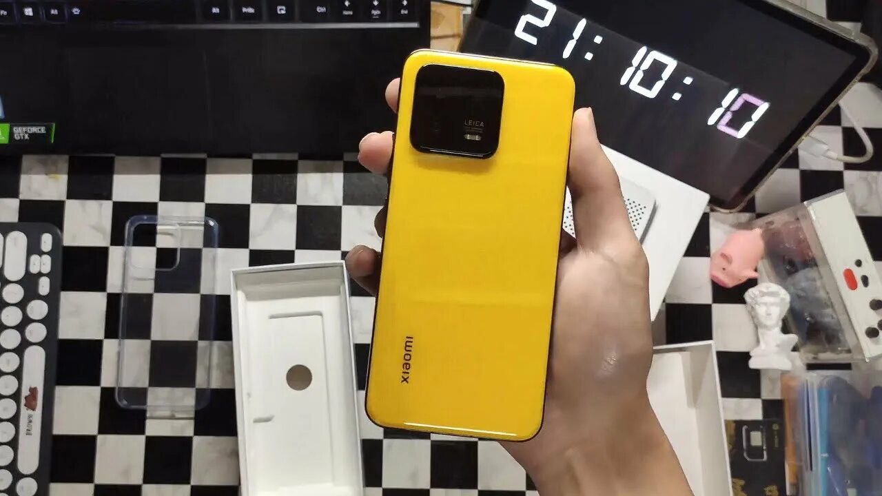 Xiaomi 13 Yellow. Xiaomi 13 Flora Green. Xiaomi 13 Ultra Yellow. Xiaomi 13t 8/256. Сяоми 13 купить телефон