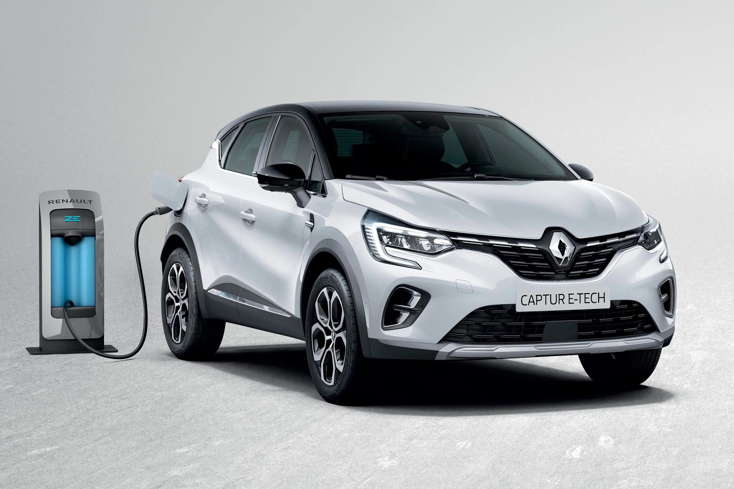 Рено гибрид. Рено Каптур 2021. Рено Каджар 2020. Renault Captur e-Tech Hybrid. Рено Каптур гибрид.