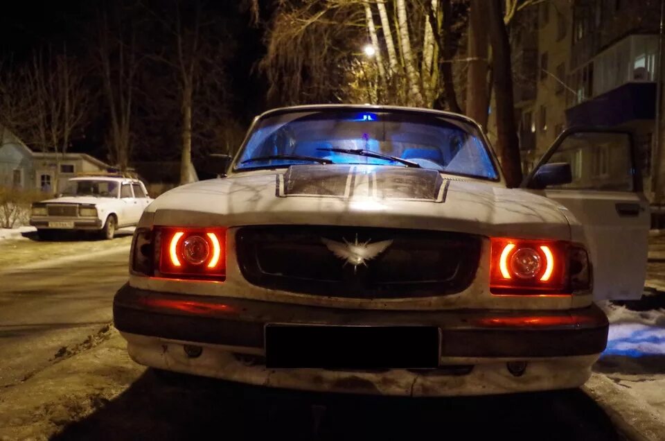 Ксенон на газ 3110. 3110 свет. Фара газ 3110. Альтернативная оптика газ 3110 передняя. Газ 3110 с тонированными фарами.