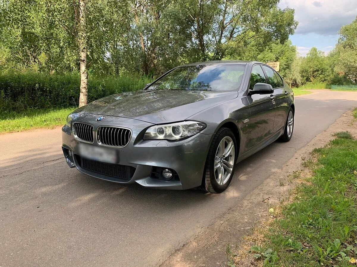 Bmw 528 f10. BMW 528 XDRIVE. BMW f10 серая. BMW f10 528i XDRIVE.