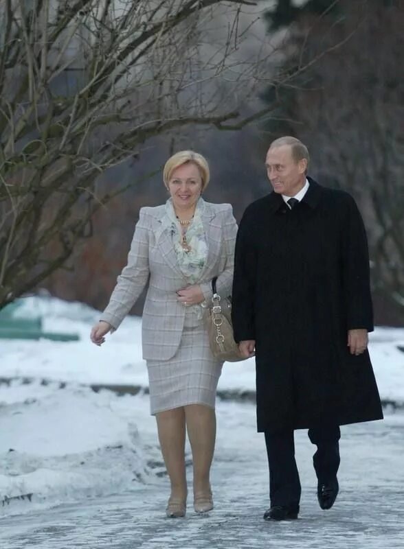 Ответы Mail.ru: Яблоко от яблони недалеко падает?