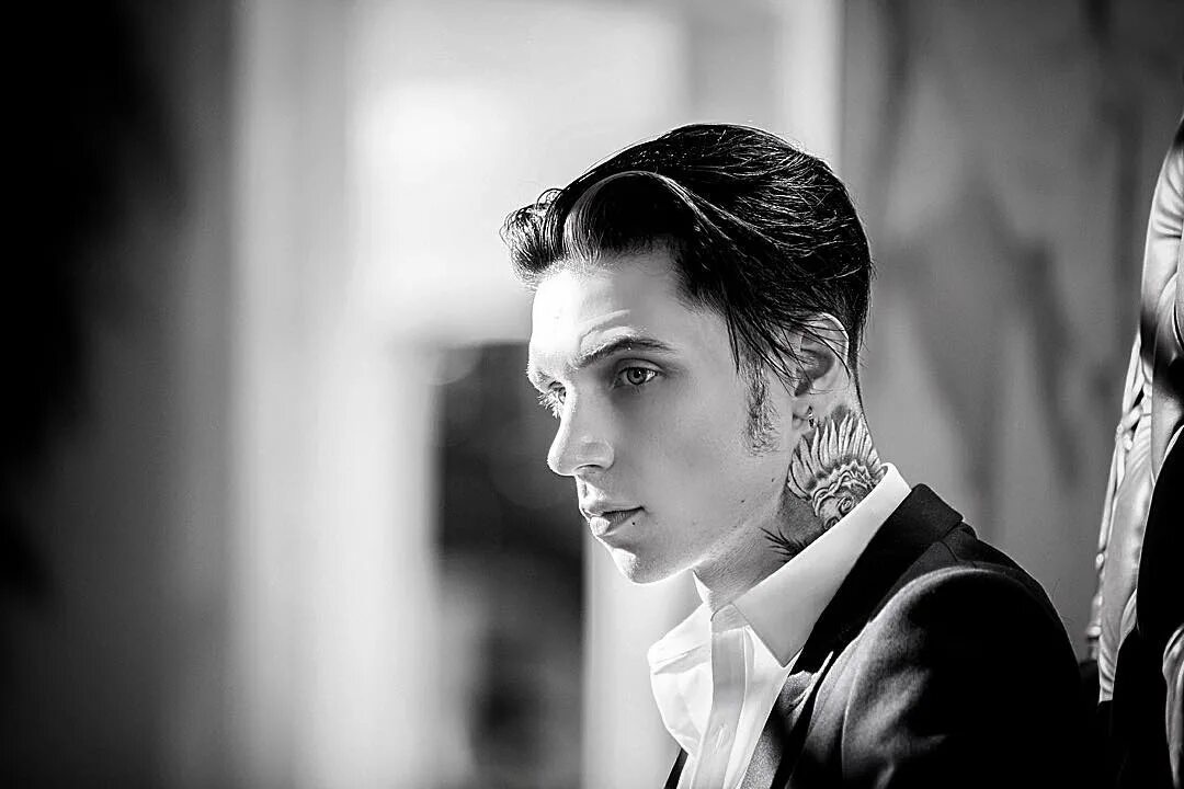 Энди бирсак. Энди блэк andy black. Andy andy us. Энди бирсак. Энди бирсак.