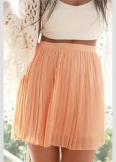 Қысқа юбканың интимдік фотосы