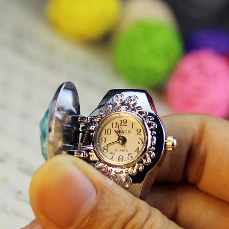Ring clock