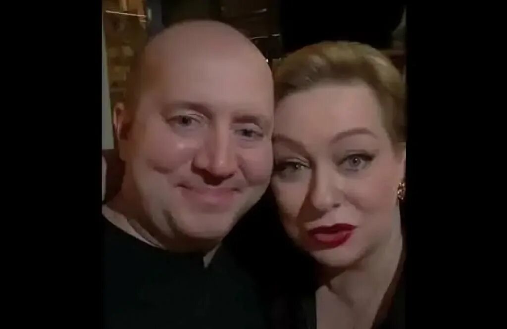 Аронова бурунов аронова. Аронова актриса семья. Аронова жена бурунова. Аронова бурунов аронова. Аронова жена бурунова.