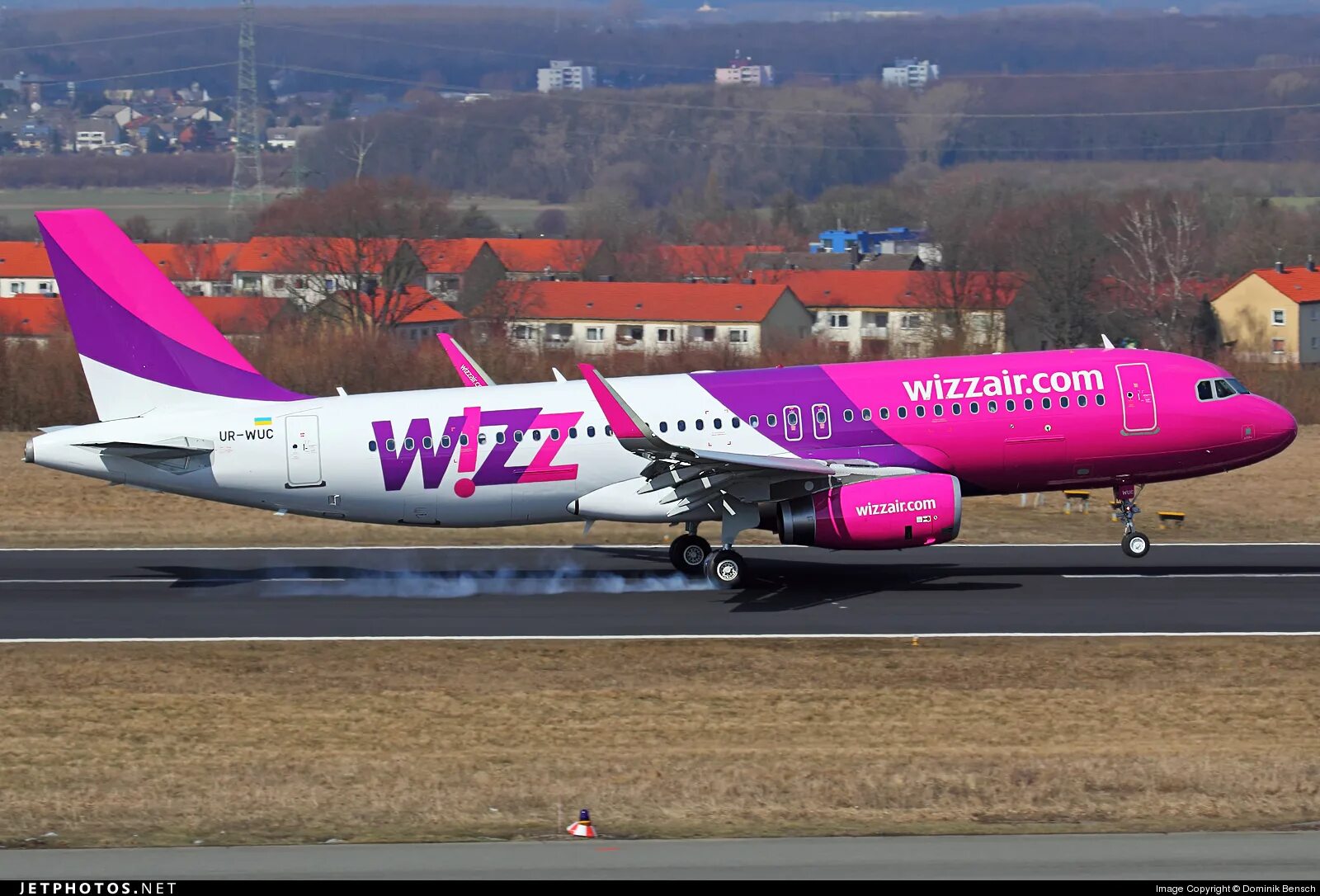 Wizzair москва. Wizz Air Абу Даби. Визаир Wizzair самолет. Wizz Air Abu Dhabi 777 Боинг. Boeing 737 Wizzair.