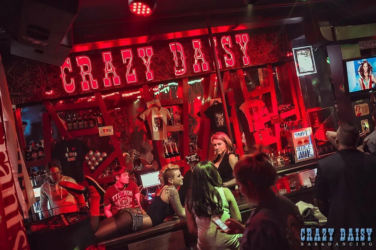 Crazy Daisy. Клуб Crazy Daisy. Crazy Daisy Bar Тургеневская площадь, 2, Москва, Россия. Бар танцы Москва.