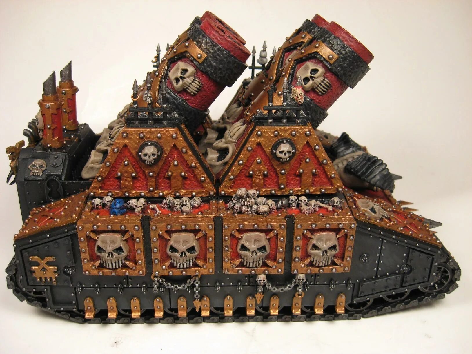 Вархаммер файлы. Танк орков вархаммер 40000. танк baneblade warhammer 40000. танки орков warhammer 40000. warhammer 40k орки техника.