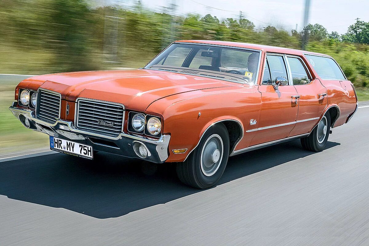 Oldsmobile Cutlass Cruiser 1972. Oldsmobile Cutlass Cruiser 80х. Шевроле 70х седаны. Кадиллак 80г. 1 американская машина