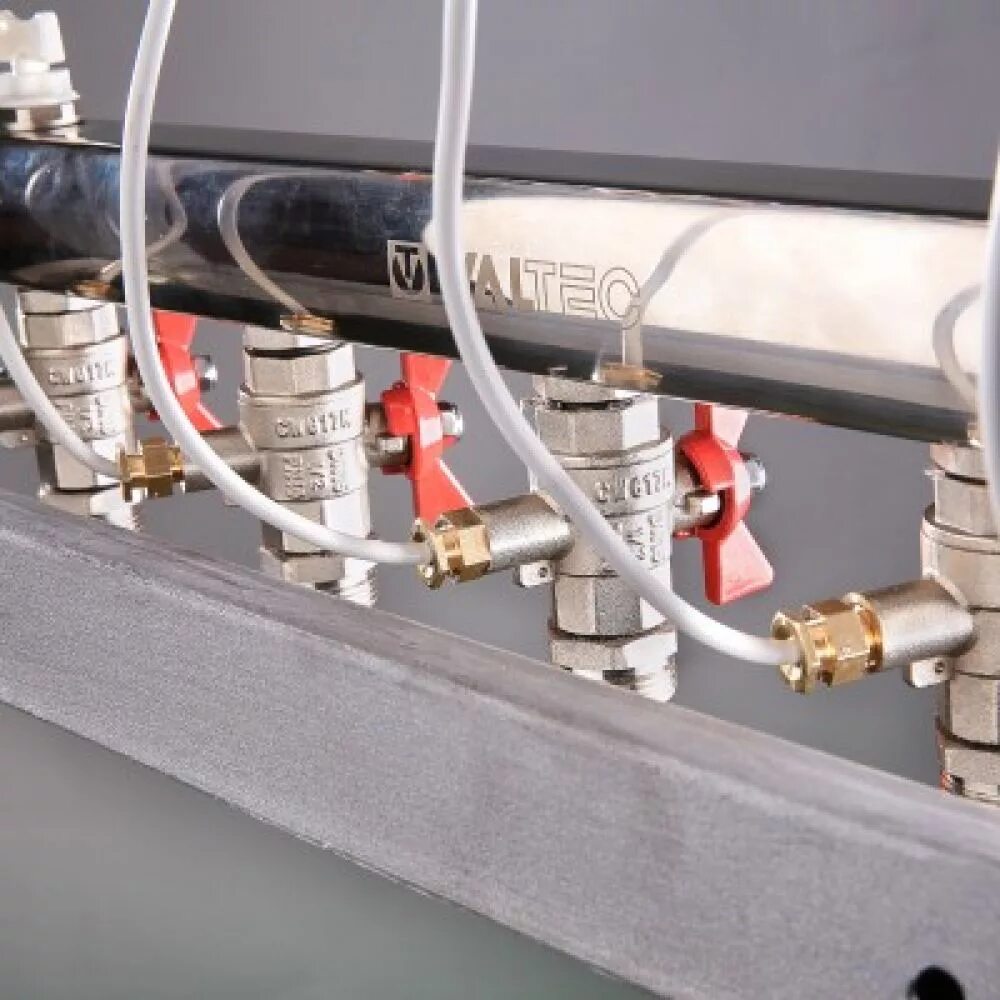 этажный узел vt. V t g r m. воздухоотводчик автоматический 1/2 valtec. этажный узел valtec для систем водоснабжения, 4 отвода, левый. V t g r m.