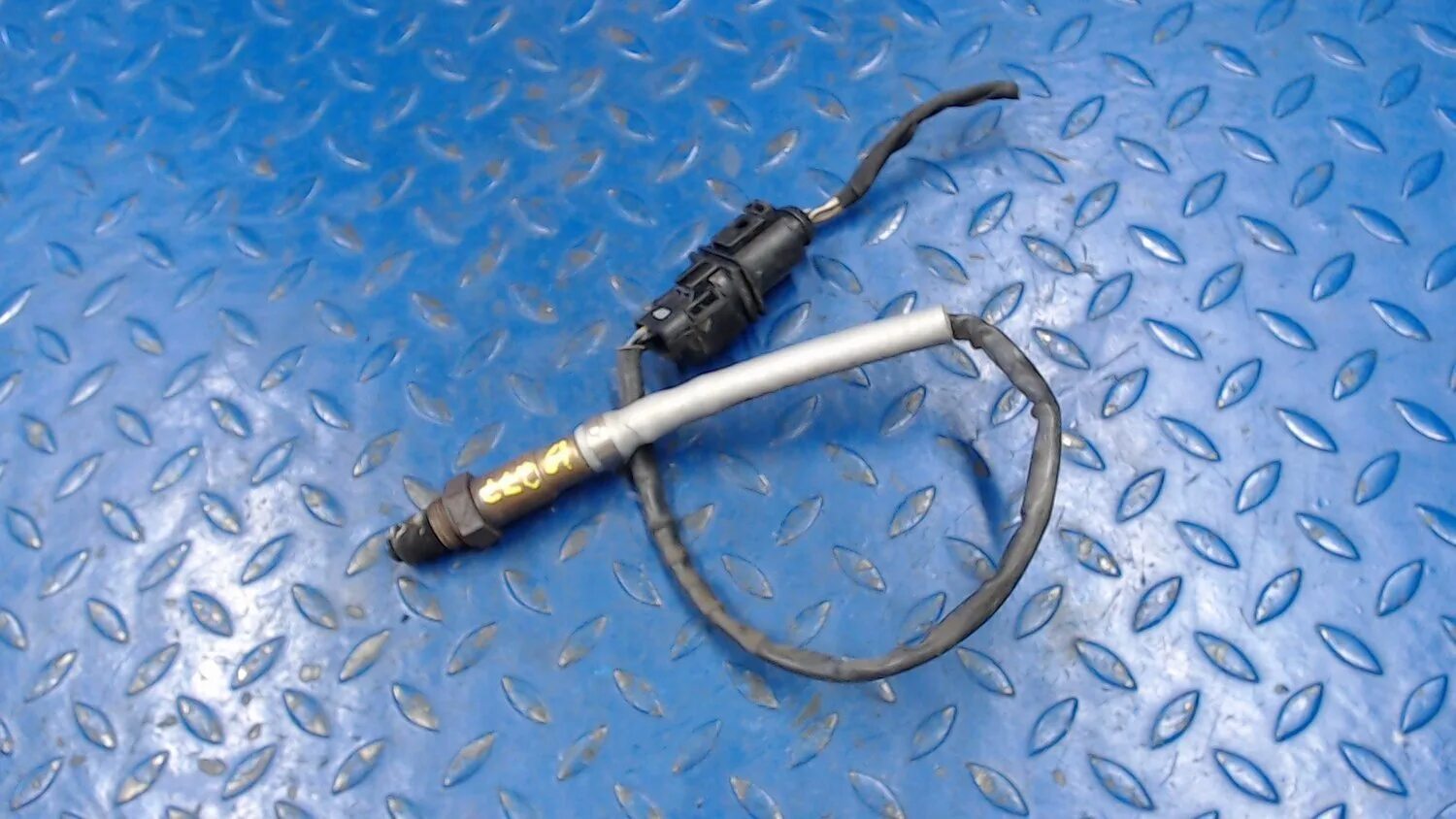 Тигуан лямбда. 0 tsi. Vag 06l906262f лямбда-зонд. Vag 4h0906262n лямбда-зонд. 4 до катализатора.