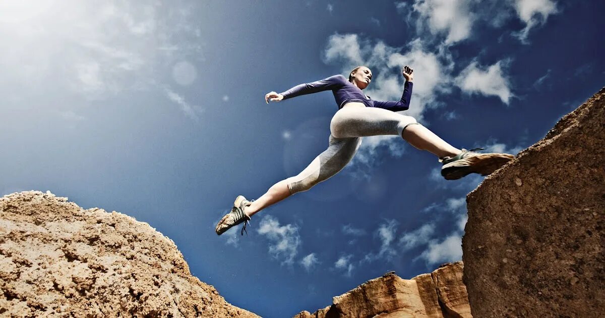 Sport inspired. Sport inspired. Одежда для бега мужская. Nike реклама. Sport inspired.