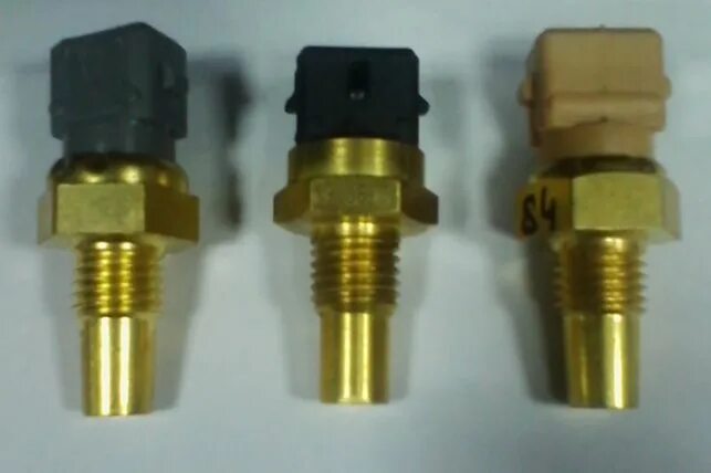 Датчик охлаждающей жидкости змз 409. Датчик охлаждающей жидкости уаз 409 патриот. датчик температуры патриот 409. датчик температуры уаз дв 409. датчик температуры охлаждающей жидкости уаз патриот 409.