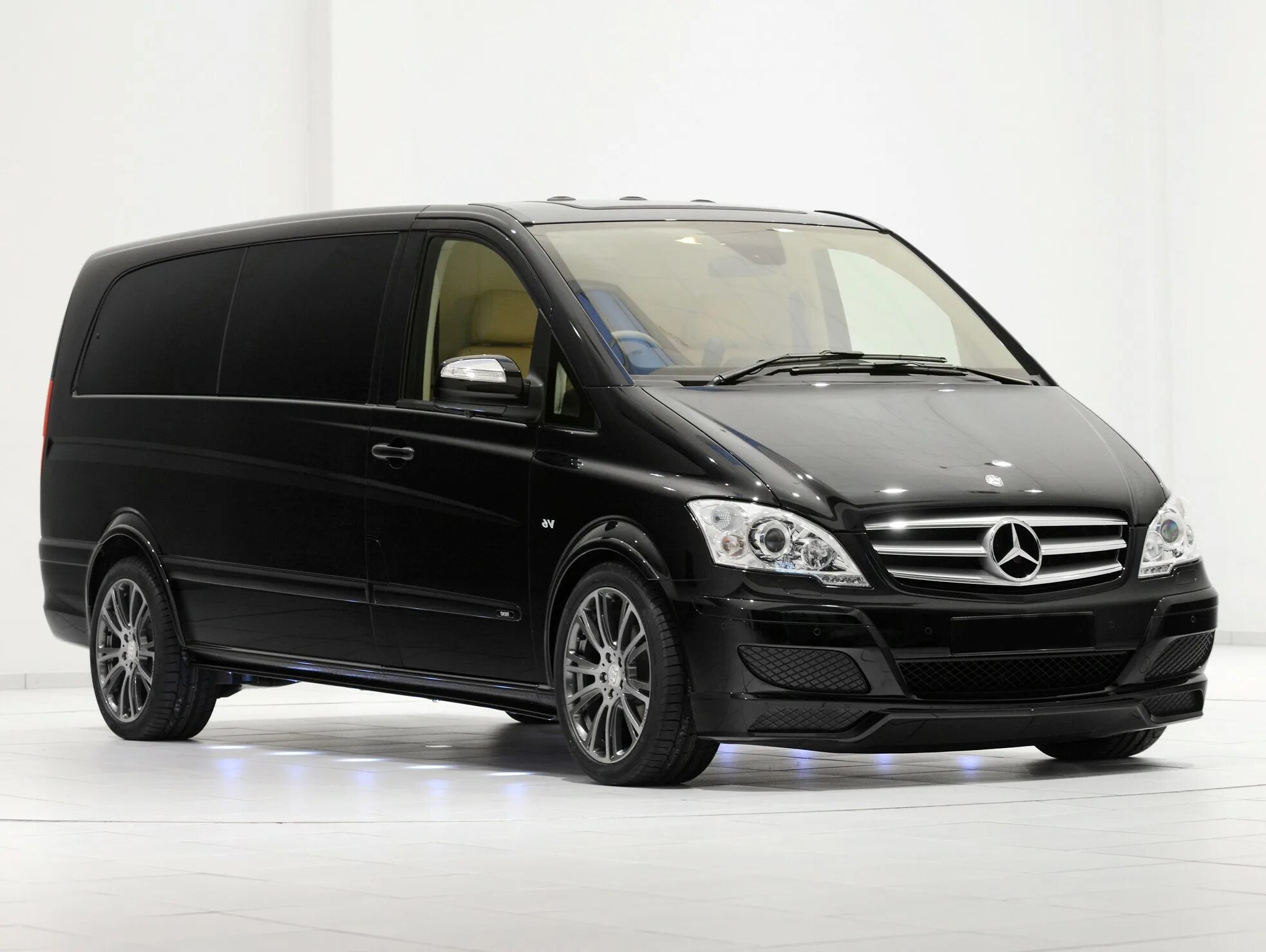 Купить мерседес минивэн. Мерседес Виано 639. Mercedes-Benz Viano w639 Brabus. Mercedes-Benz Viano Brabus. Mercedes Benz w639 2014.