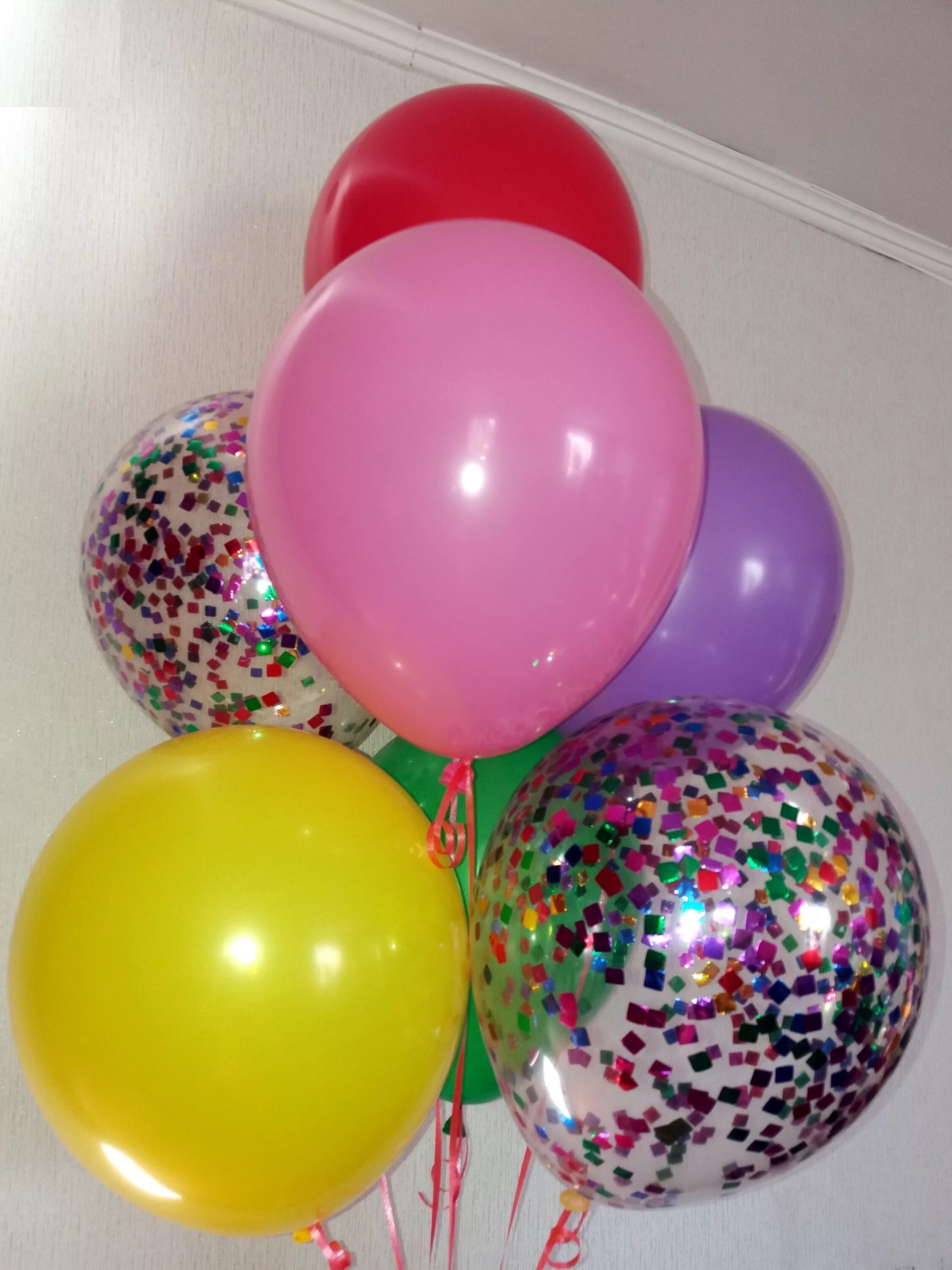 Шары с гелием. Где настоящие шарики. Украшение шариками на день рождения. Воздушный шарик. Шары с гелием.