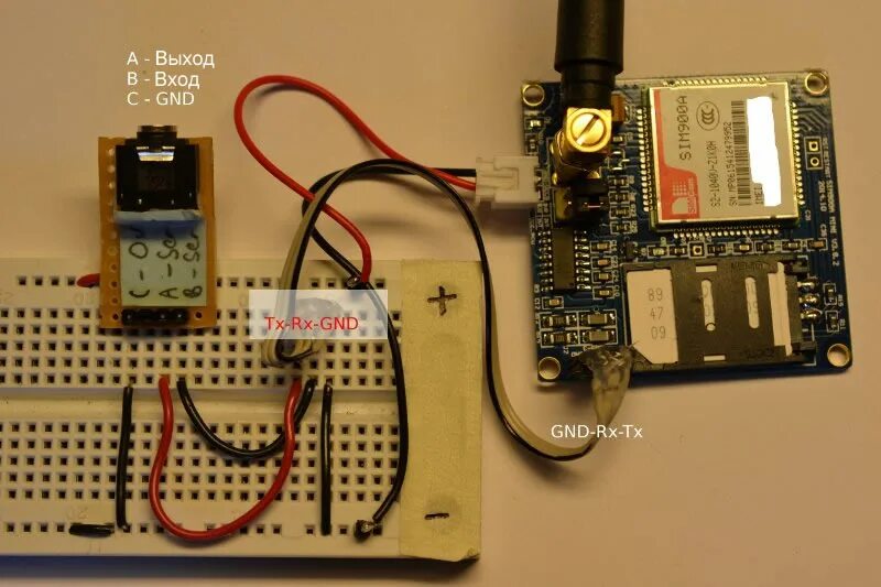 Прошивка gsm. SIMCOM sim900. GSM модуль sim800 схема. GSM sim900 разъем питания.