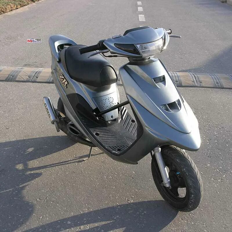 Скутеры 2т купить. Yamaha super jog ZR. Скутер Yamaha jog ZR. Yamaha jog super jog. Yamaha jog ZR super jog.