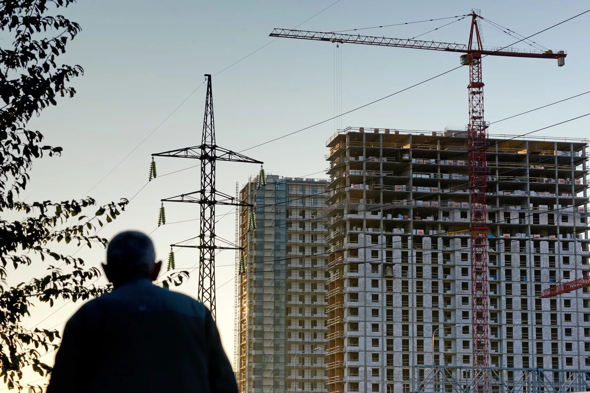 Новости новостроек. Новости недвижимости картинки. Покупатель новостройки. Свое жилье. Рынок недвижимости новости на сегодня.