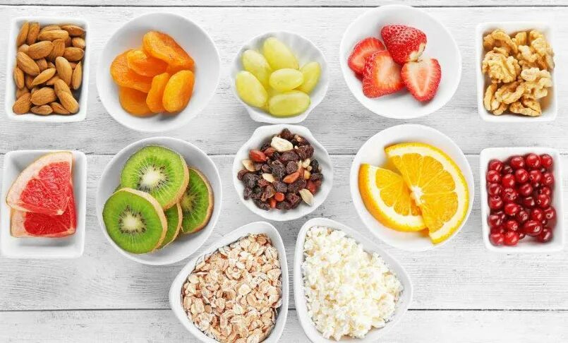 Перекусы на правильном питании. Низкокалорийный перекус. Пп перекусы. Полезные перекусы на полдник. Перекусы на правильном питании.