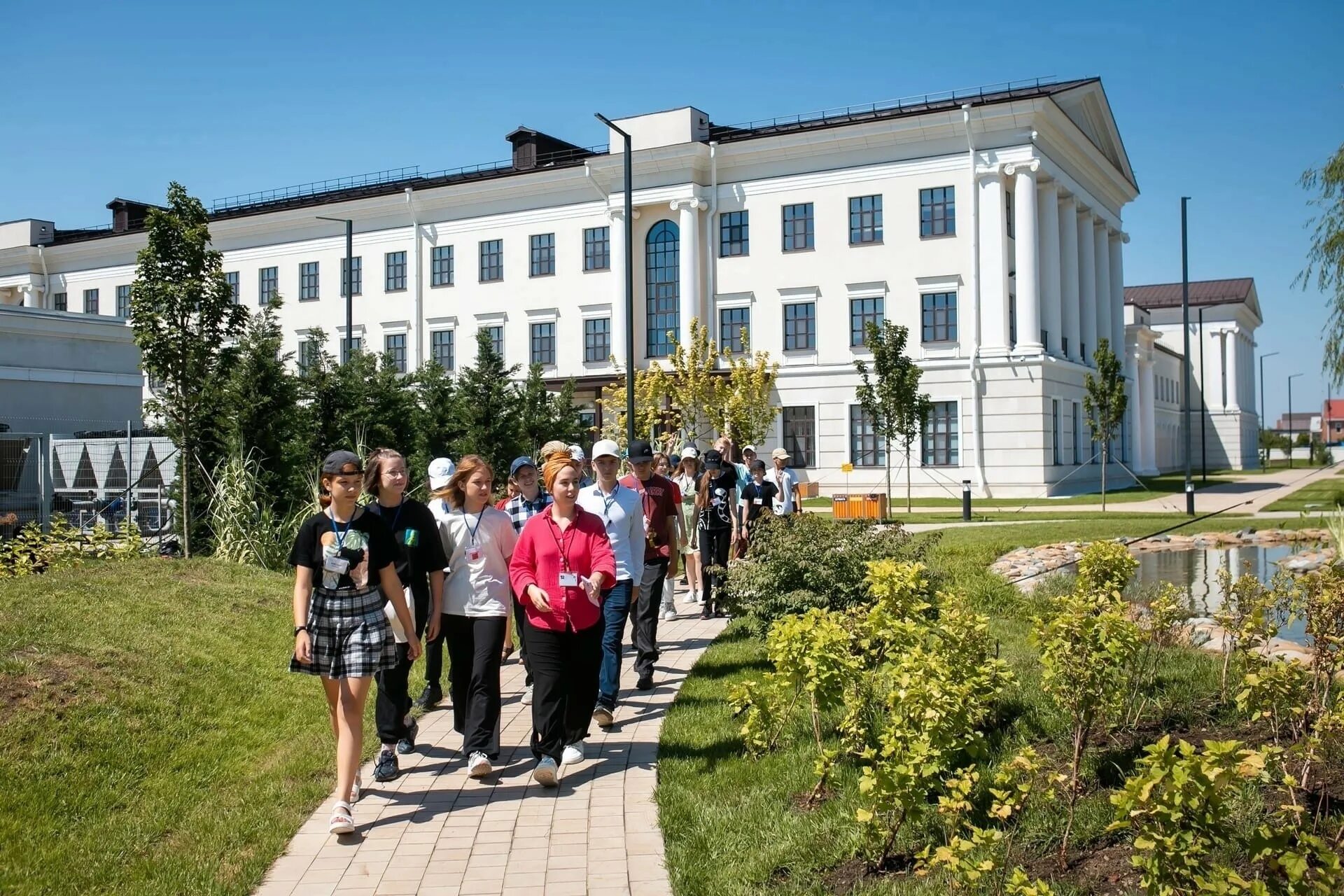 Лобачевского усть. Лицей 1 усть лабинск. усть лабинский лицей ученики. лицей лобачевского усть-лабинского. лицей город усть лабинск.