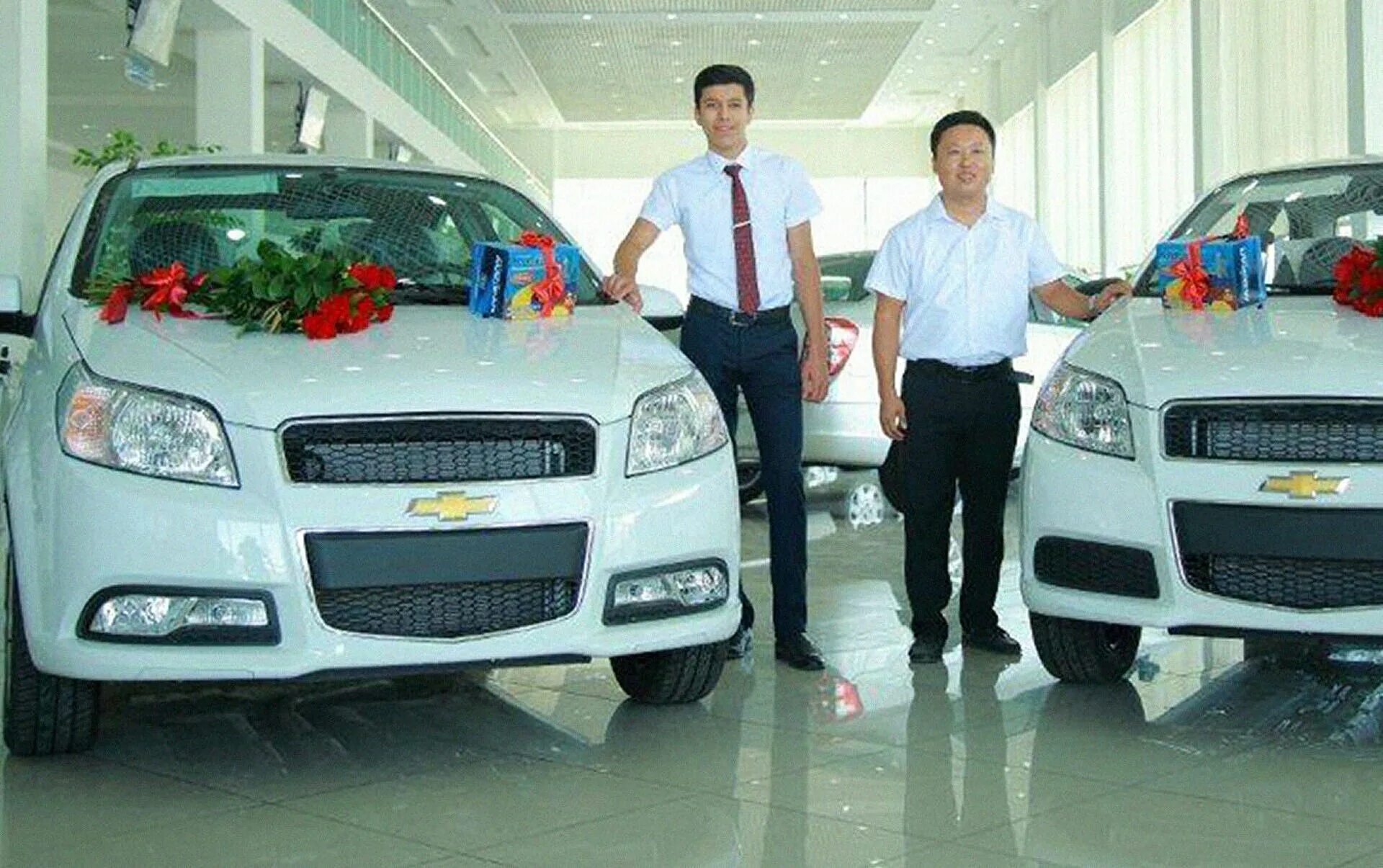 Uz avto savdo. Асакинский автомобильный завод GM Uzbekistan. Машина GM Uzbekistan. GM Uzbekistan Nexia 3. Узбекские авто.