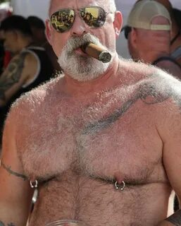 Cigar Daddy Musclebear.