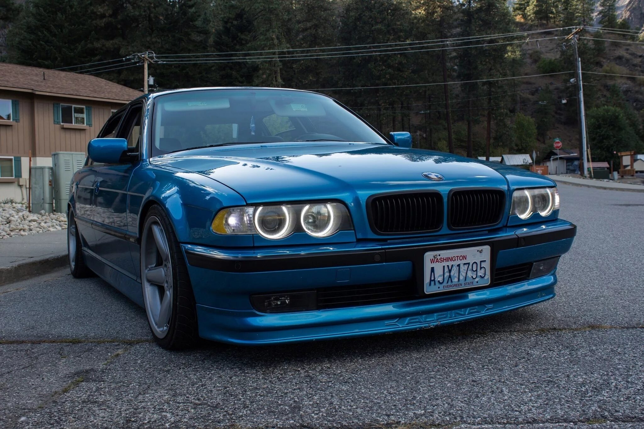 BMW e38 Альпина. BMW e38 Alpina голубая. БМВ м5 е38. BMW 7 e38. Беха беха семерка