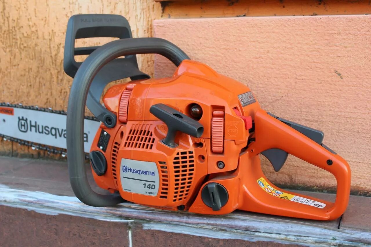 Бензопила husqvarna 435-15". Оригинальная хускварна бензопила. Бензопила husqvarna 135 9677880-02. Бензопила husqvarna 135. Оригинальная хускварна бензопила.