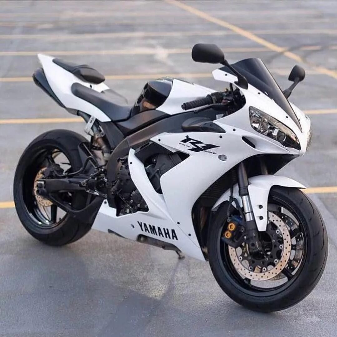 Спортивный мотоцикл байк. Спортбайки. Спортбайк ямаха кавасаки. Yamaha r6 красная. Спортивный мотоцикл байк.