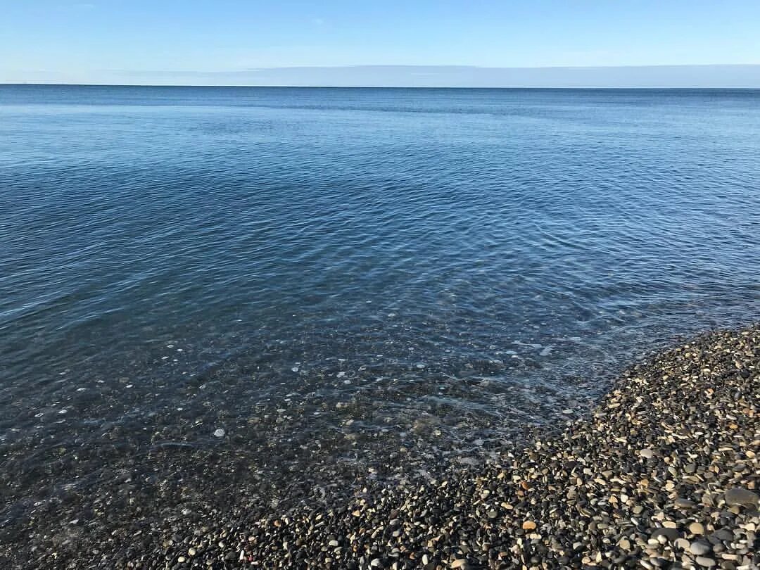 Вишнёвка Краснодарский край. Вишневка черное море. Пляж Вишневка черное море. Село Вишневка Краснодарский край море. Черное море в реальном времени