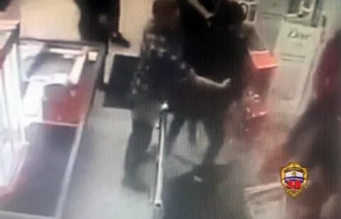 Ранены сотрудники полиции