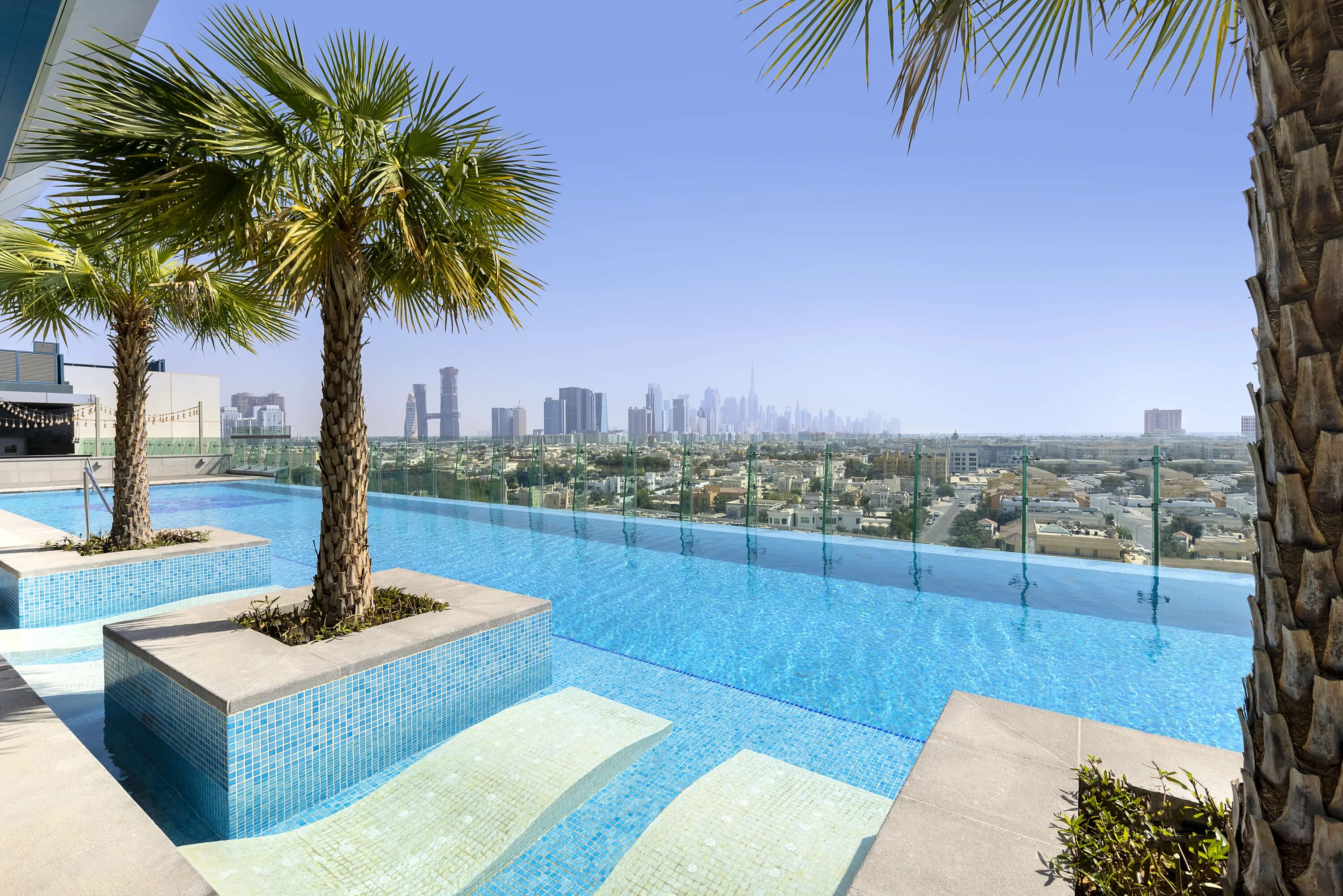 Череда айдол. 4 mina. Aloft al mina 4* (дубай, шейх-зайед-роуд). Мина твайс. 4 mina.