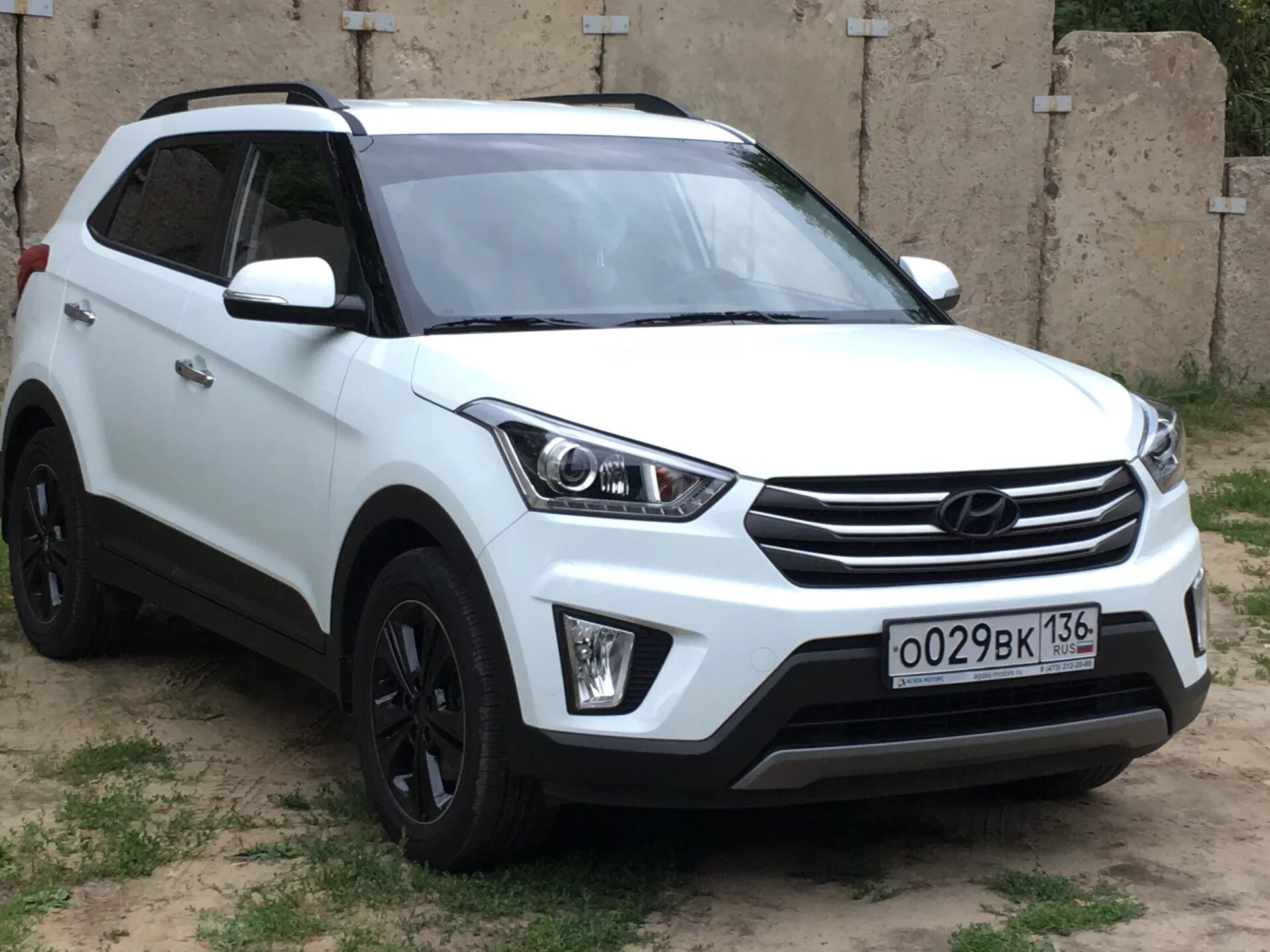 Hyundai Creta 1g. Hyundai Creta Style. Hyundai Creta белая. Черно белая Крета Хендай. Авито купить крету с пробегом