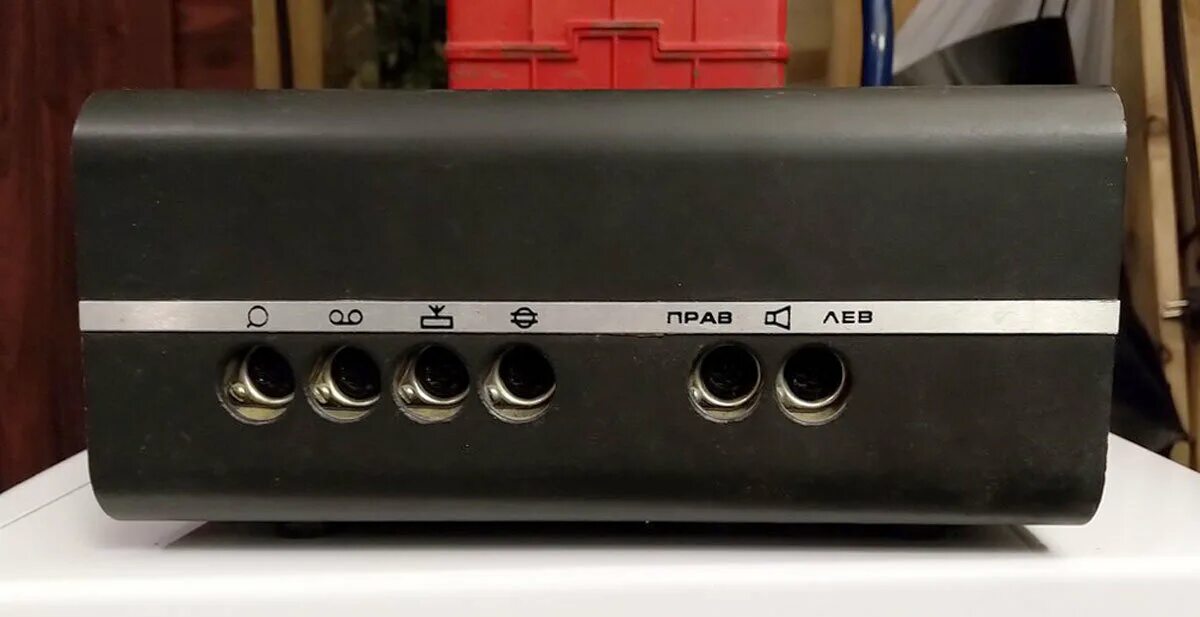 Firstwatt f3. Pioneer a-339. Ус 20 усилитель стереофонический камертон. Sound industry a208. Советские усилители.