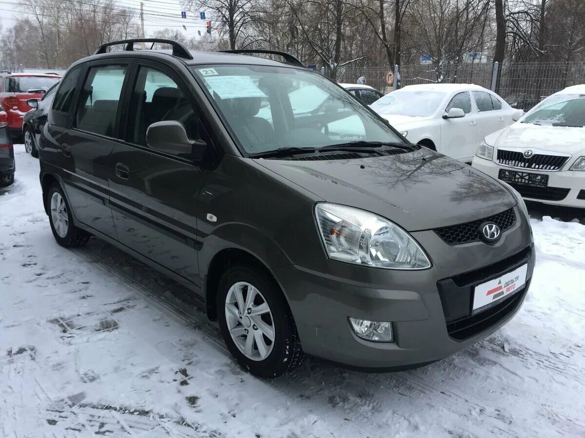 Купить хендай в ярославле. Hyundai Matrix 2009. Hyundai Matrix 1.8 2009. Матрикс 2009 года. Hyundai Matrix серый.