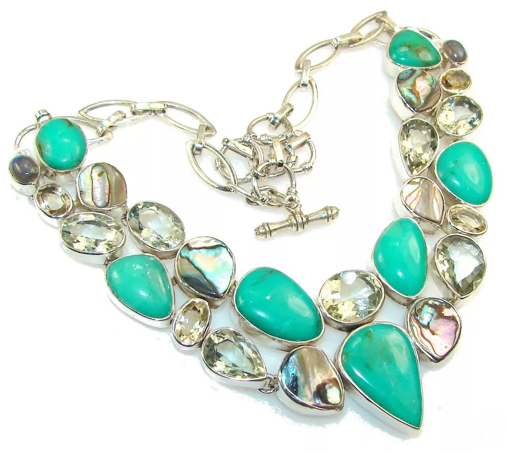 Хризопраз сочетается. Хризопраз. Хризопраз 2 сорт. Нефрит и хризопраз. Кварц хризопраз.