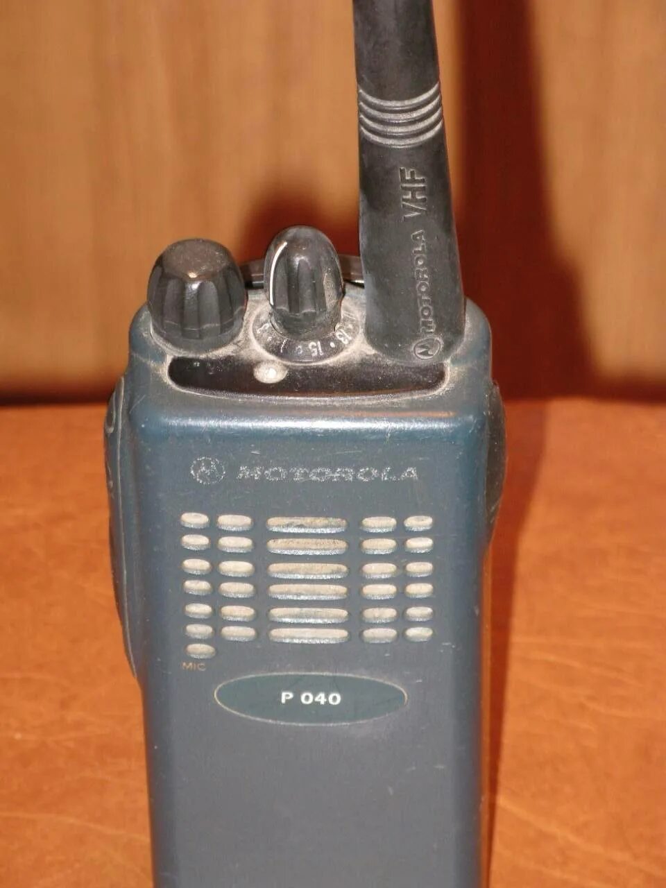 Рация Моторола p040. Motorola p040 UHF. Радиостанция Motorola p040 переносная.