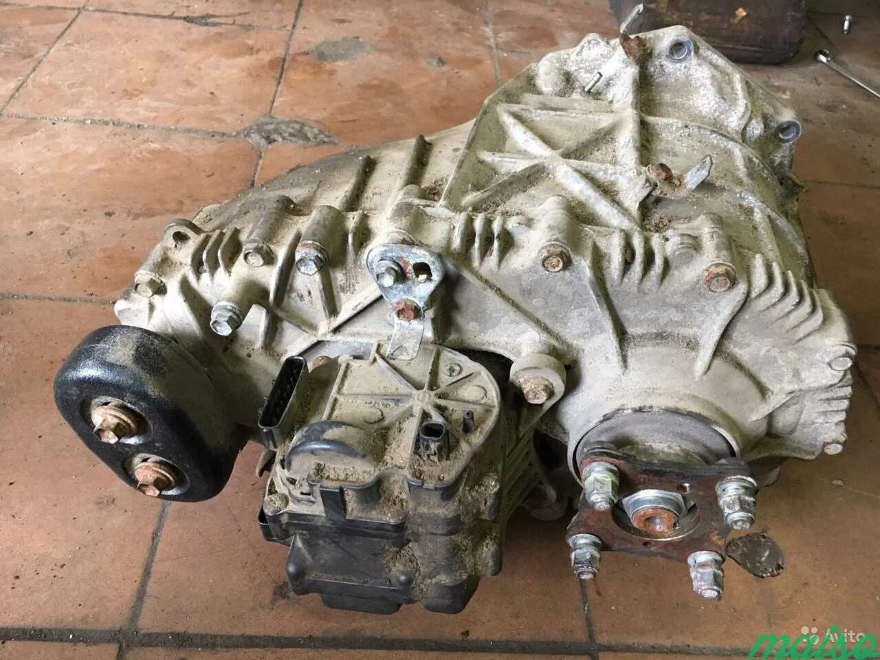 Раздатка toyota land cruiser 200. Раздатка toyota land cruiser 200. Раздаточная коробка ленд крузер 200. Раздаточная коробка ленд крузер 200. Раздатка lc200.