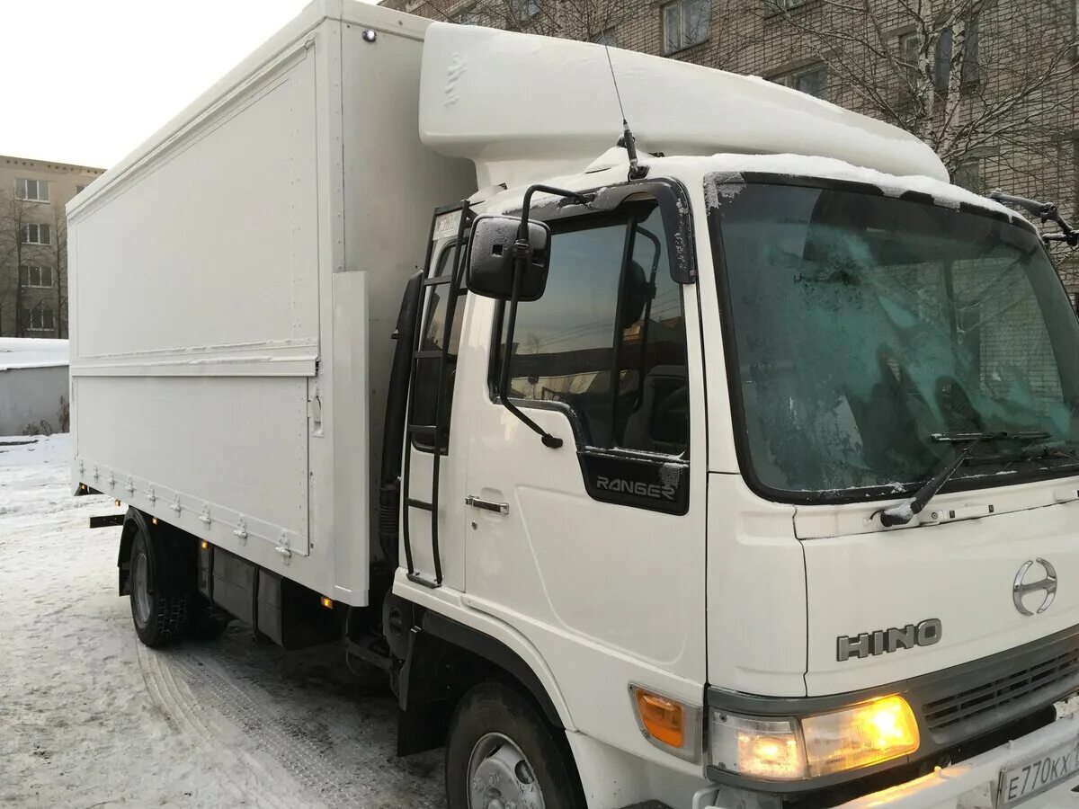 Хино 5 тонник. Hino 5 тонник. Хино 5 тонник. Hino 300 изотермический. Хино 500 7 тонник.