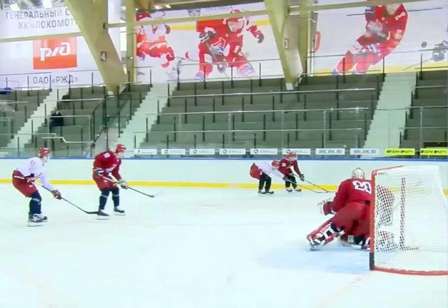 Локомотив хоккей. Локомотив просп фрунзе 50 фото. Локомотив просп фрунзе 50 фото. Фрунзе 50 ярославль локомотив. Мфск ярославль.