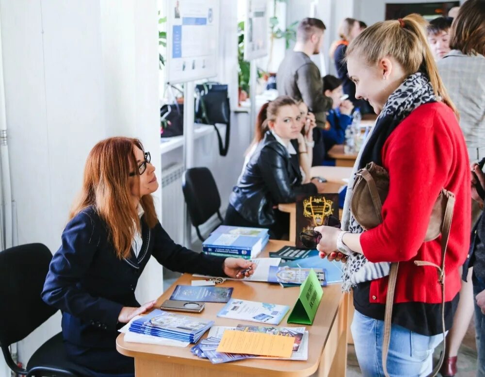 Красноярск абитуриенты. Подготовка к колледжу. Абитуриенты. Социальные проекты в университете. Привлечение абитуриентов.