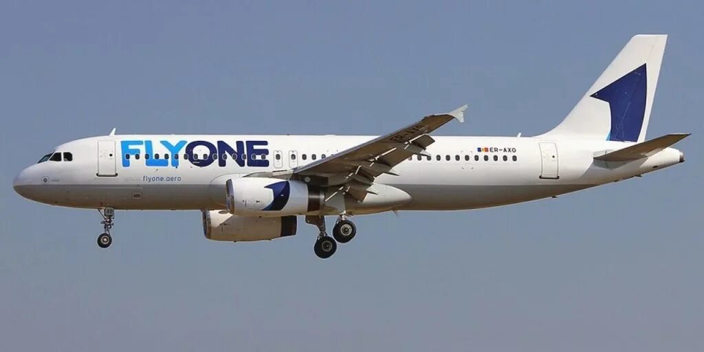 Flyone eu. Самолеты Флай уан Армения. Авиакомпании flyone Armenia. Fly one Armenia самолеты. Airbus a319 Finnair.