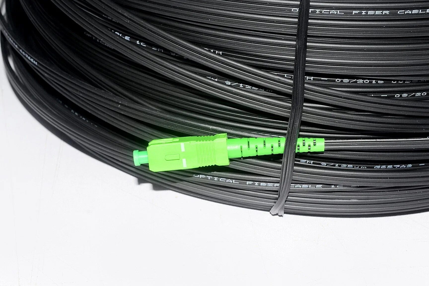 Оптоволокно g657a2. Оптический кабель g.657.a2. SC/APC FTTH. GPON Fiber Cable 1/8 8-жильный кабель. Купить волоконный кабель