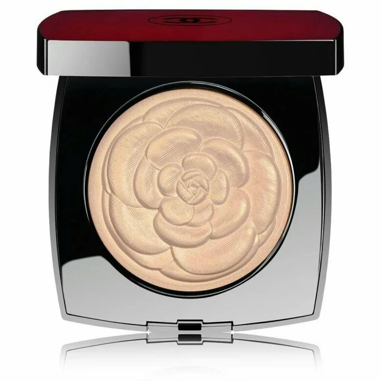 Белая камелия шанель. Chanel camelia highlighter. Камелия коко шанель. Камелия коко шанель. Шанель косметичка камелия.