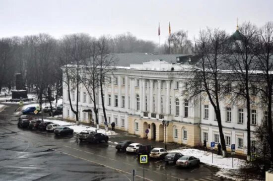 Ярославская дума сайт. Дума Ярославль. Областная Дума Ярославль. Госдума Ярославль. Немцов в кабинете Ярославль Дума.