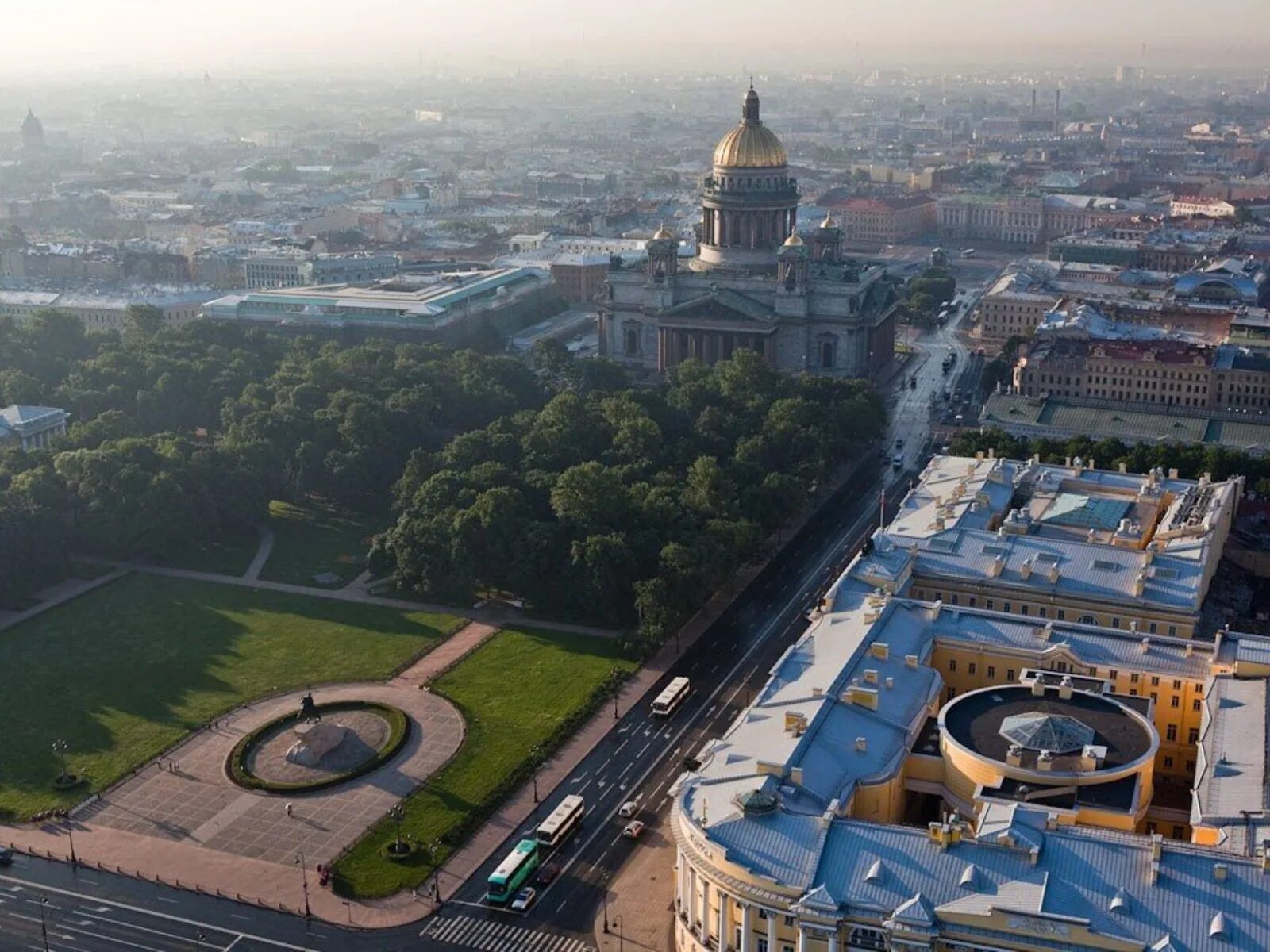 В чаще спб. Сенатская площадь Санкт-Петербург с высоты.